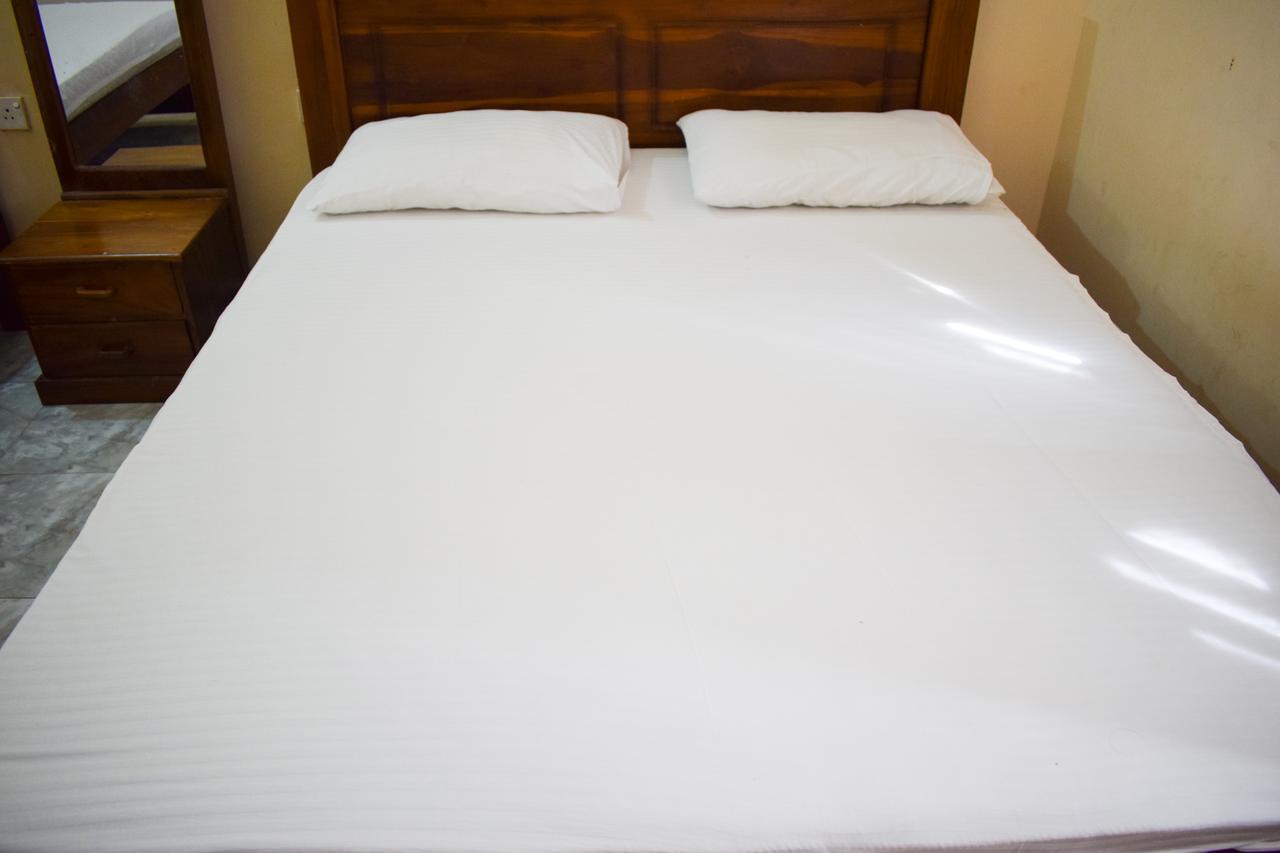 Yoho Adhikarana Mawatha Hotel Colombo Luaran gambar
