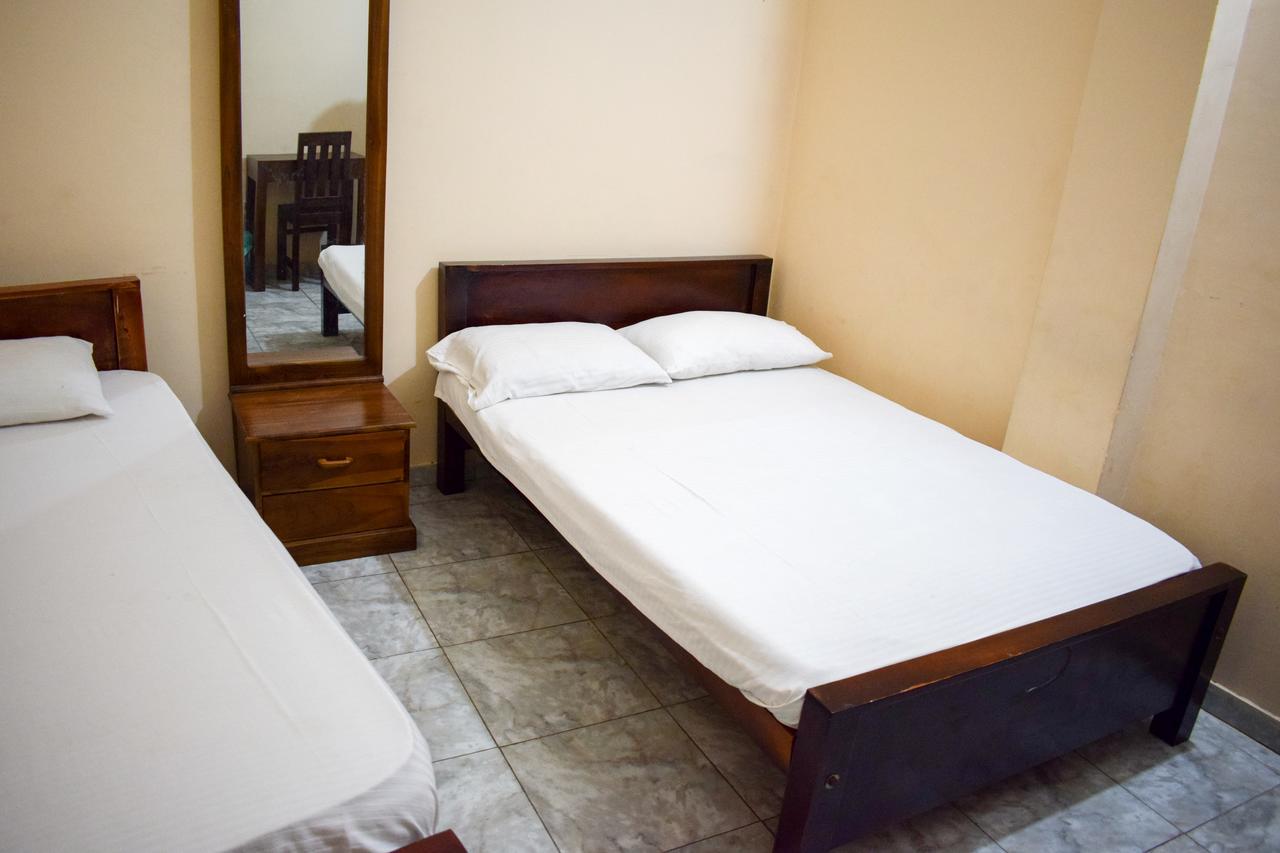 Yoho Adhikarana Mawatha Hotel Colombo Luaran gambar