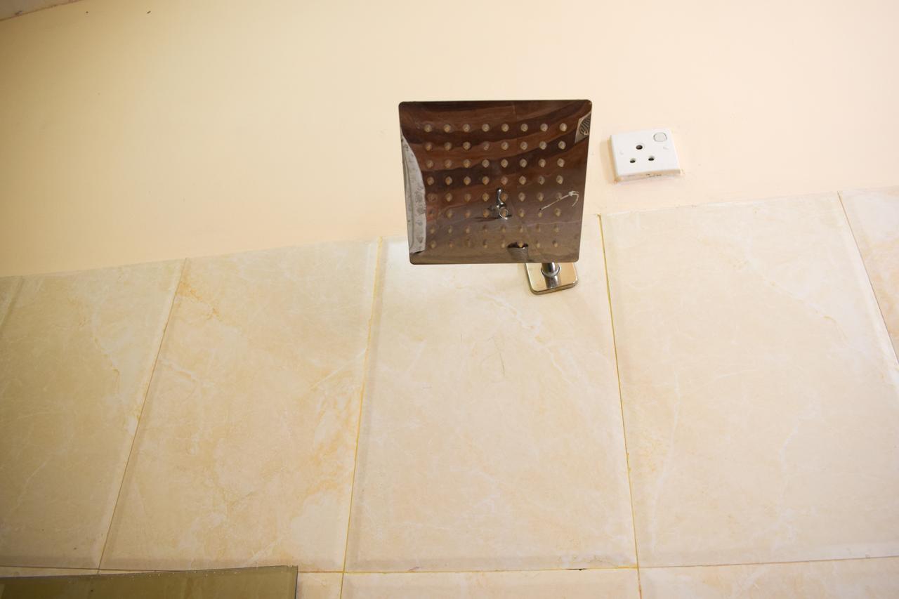 Yoho Adhikarana Mawatha Hotel Colombo Luaran gambar
