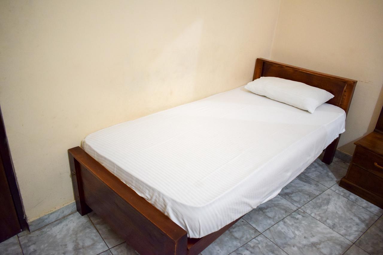 Yoho Adhikarana Mawatha Hotel Colombo Luaran gambar