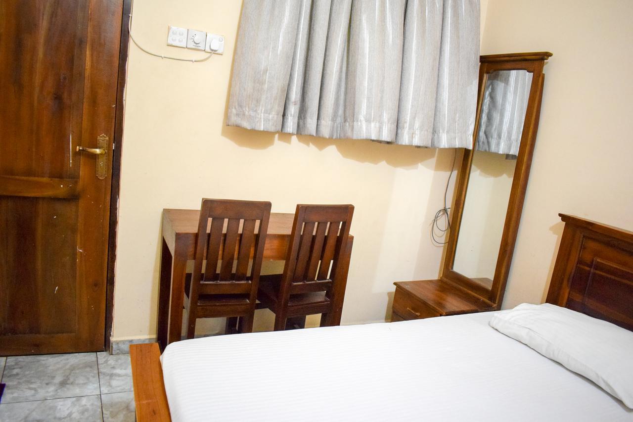 Yoho Adhikarana Mawatha Hotel Colombo Luaran gambar